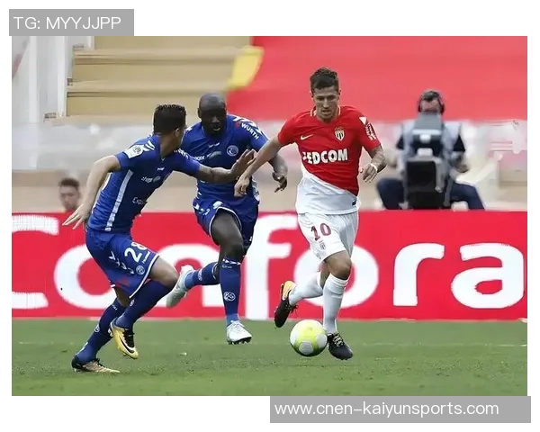 巴黎圣日耳曼去年辉煌六冠今季遭遇滑铁卢法杯意外出局法甲半程仅列第二